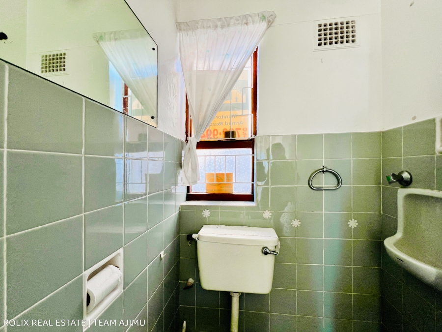 2 Bedroom Property for Sale in Wynberg Western Cape